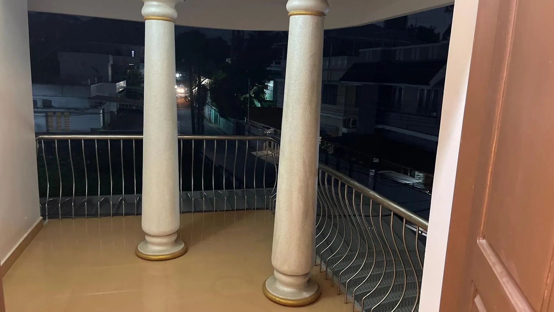 Kochi Mangosteen Villa בית הארחה